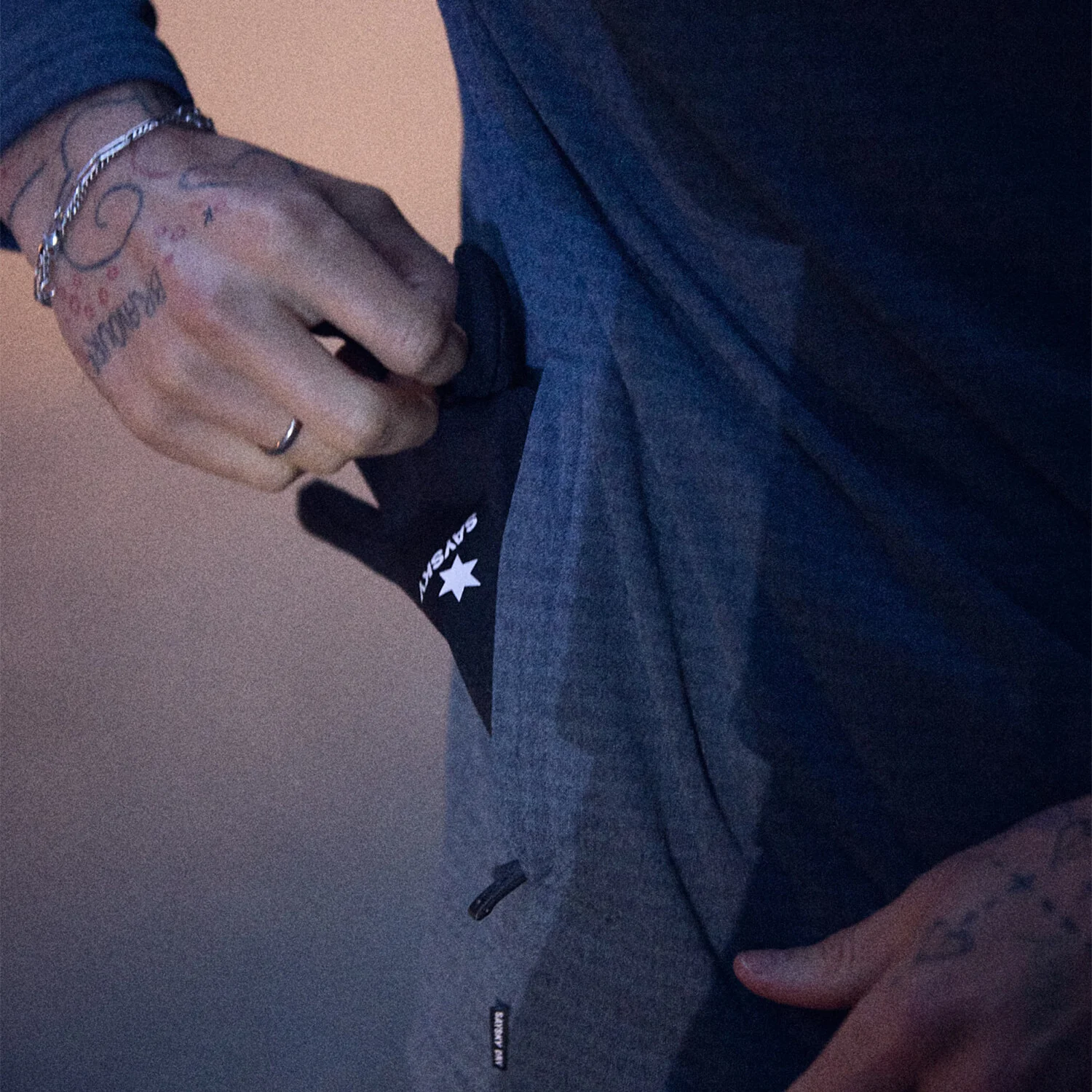 Blaze Half Zip Light Fleece - Image 6