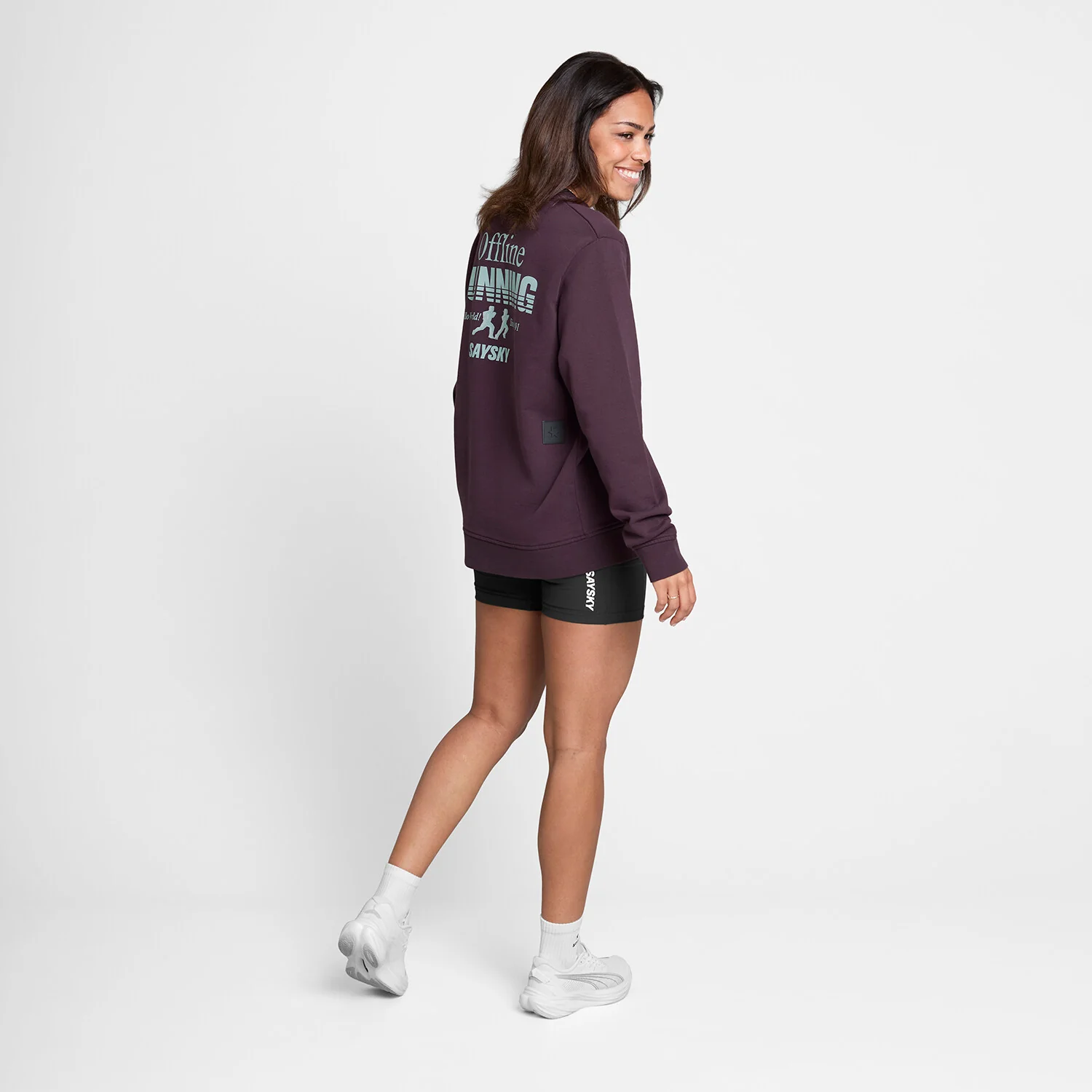 W Statement Everyday Crewneck - Image 3